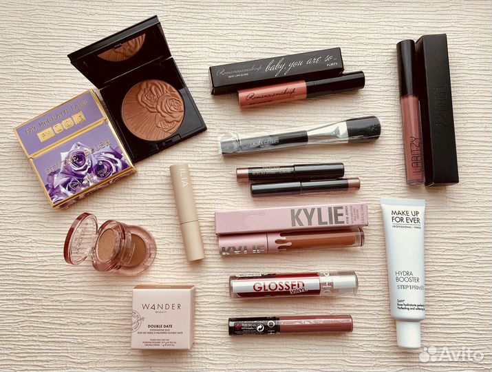 MAC, Bobbi Brown, Shiseido,hourglass косметика