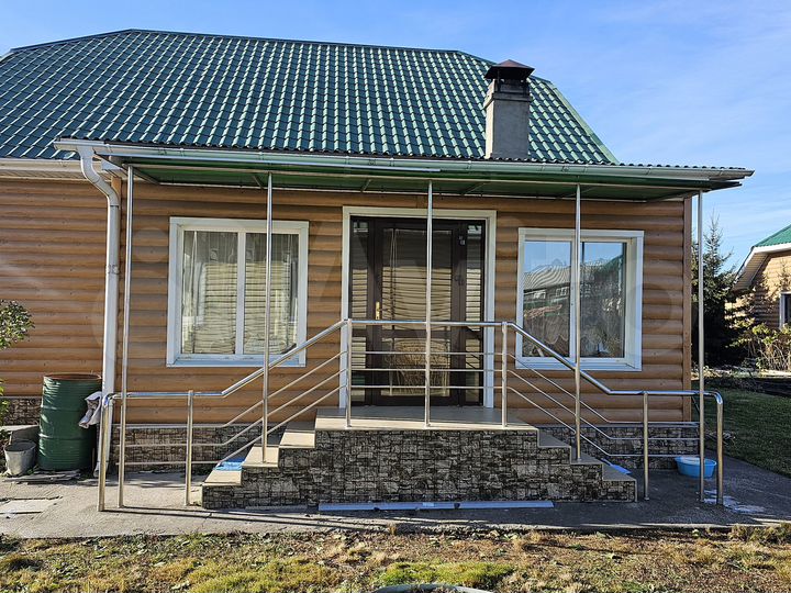 Коттедж 223 м² на участке 12 сот.