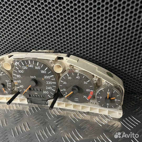 Панель приборов Mercedes-Benz S-класс