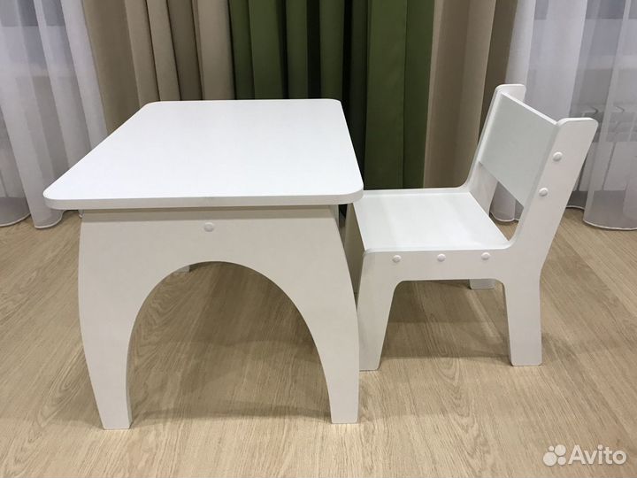 Детский стол и стул