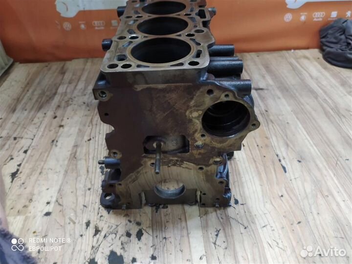 Блок двигателя Volkswagen Passat (B6) (2005-2010)