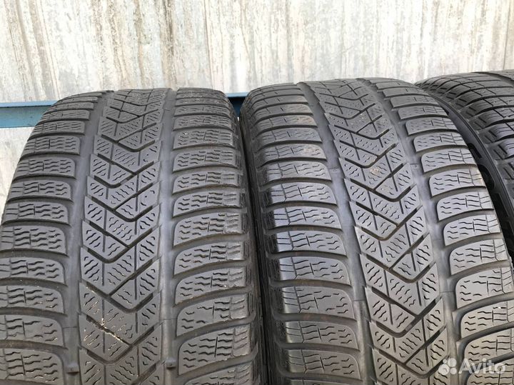 Pirelli Scorpion Winter 285/45 R21