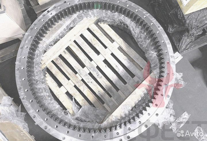 Опорно-поворотный круг Hyundai R330-9S 81N9-01020