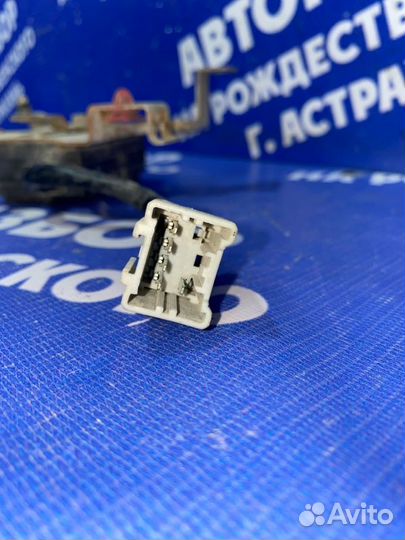 Моторчик заслонок отопителя Honda Rafaga седан