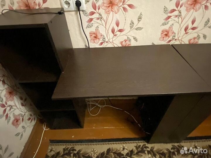 Письменный стол