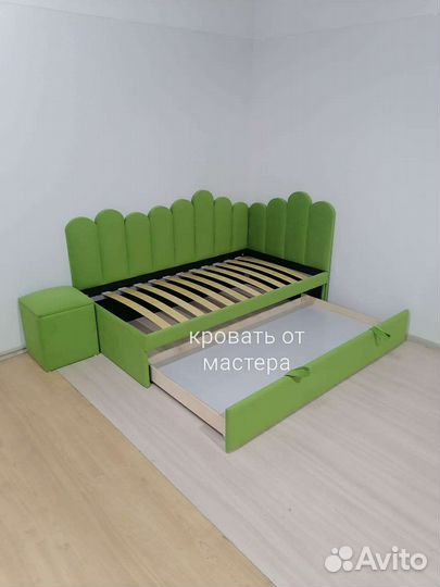 Кровать с дополнительным спальным местом