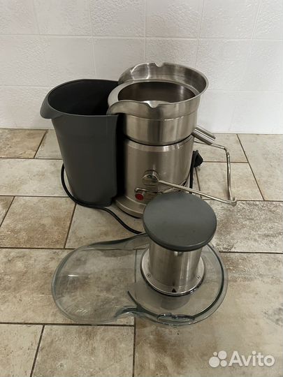 Соковыжималка Bork 20120 BK для яблок,моркови и тд