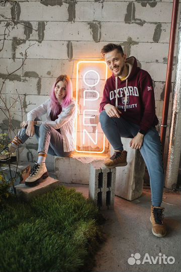 Неоновые вывески Flix-neon