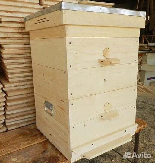 Улей для пчел новый