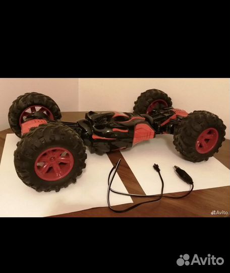 Машина на радиоуправлении полный привод