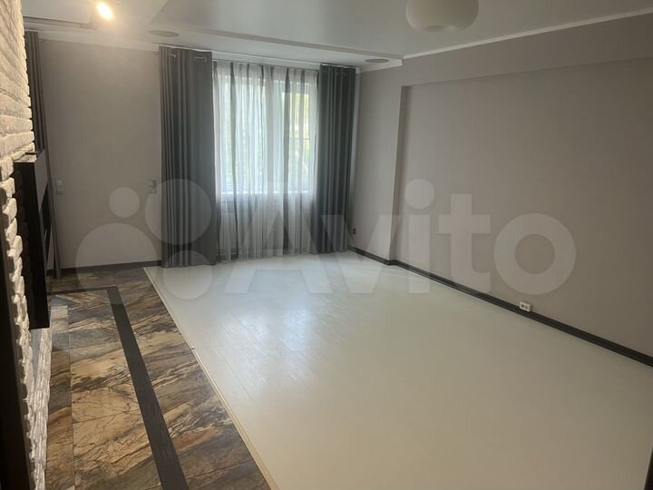 3-к. квартира, 65 м², 3/5 эт.