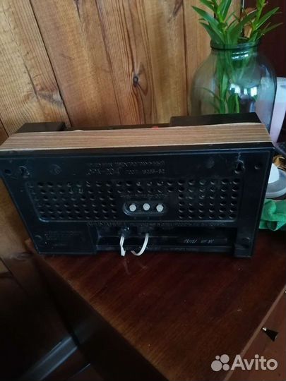 Радиоприемник трехпрограммный Эра-204