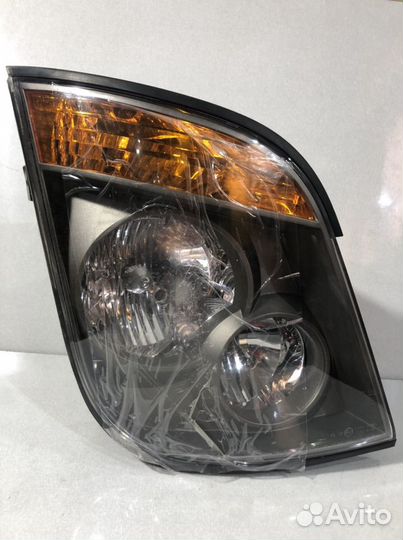 Фара передняя Hyundai Universe Юниверс