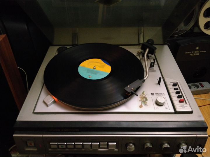 Проигрыватель винила