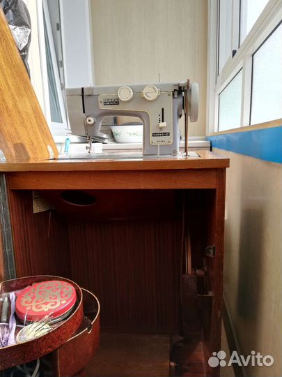 Швейная машинка