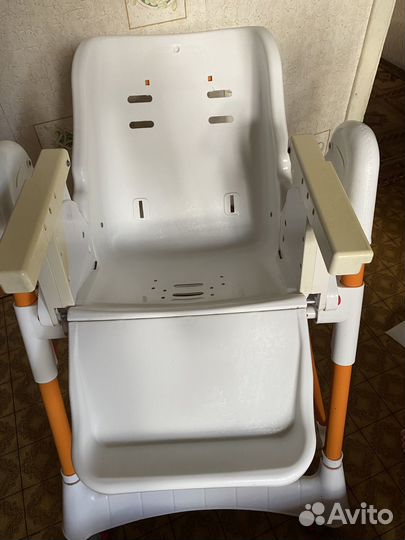 Стульчик для кормления pituso