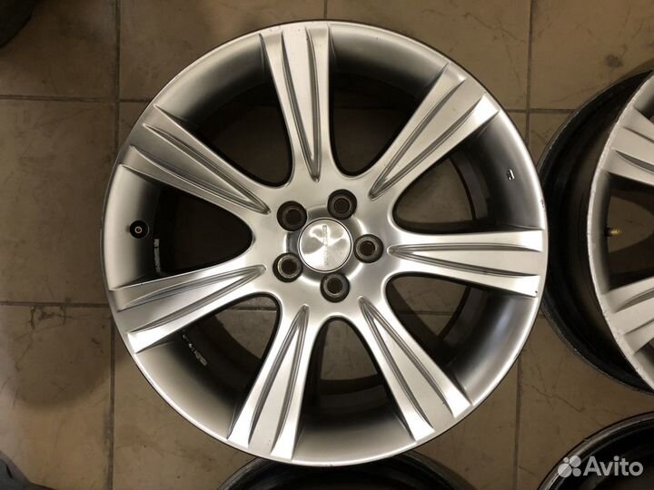 Оригинальные диски Subaru R18 made in japan
