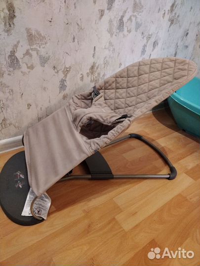 Шезлонг babybjorn