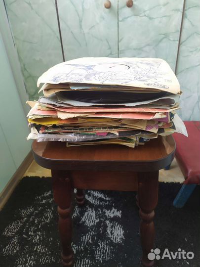 Патефон с пластинками,50 шт