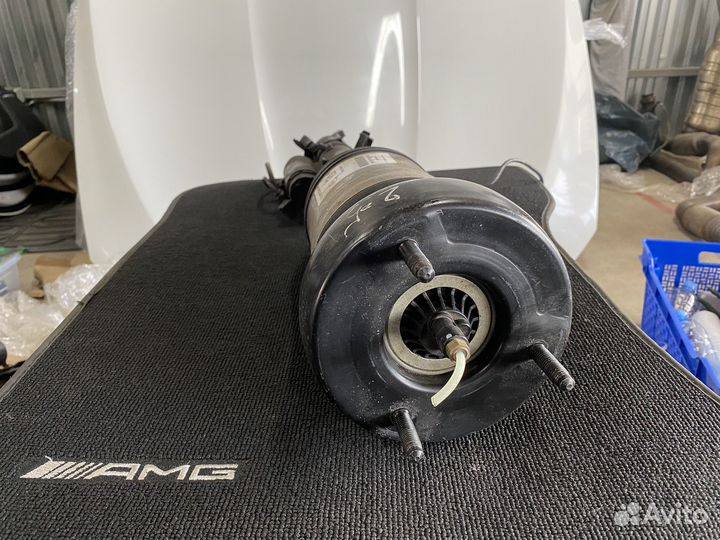 Пневмостойка передняя правая Mercedes Benz W205