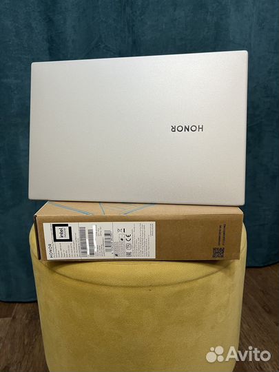 Топовый ультрабук i5/8/512