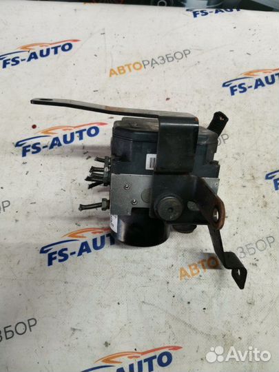 Блок ABS Hyundai Tucson JM 2.0 G4GC 2007