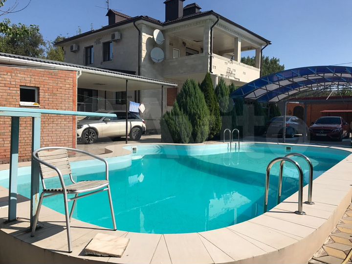 Дом 250 м² на участке 14 сот.