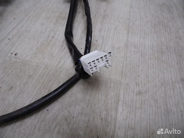 Проводка двери задней правой Geely MK 2008-2015
