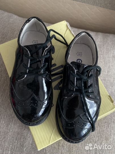 Ботинки детские 24