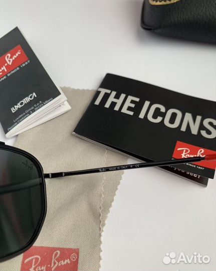 Солнцезащитные очки ray ban ferrari черные