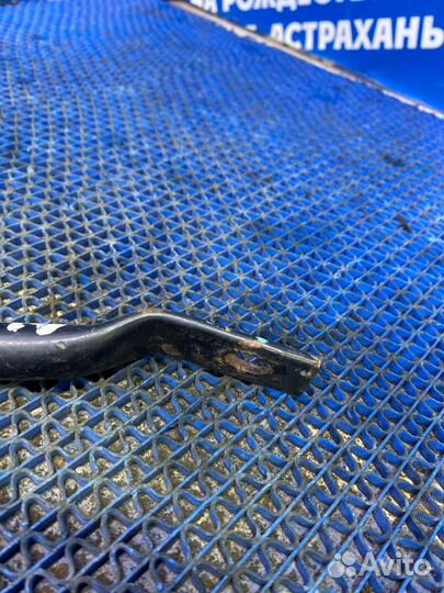 Крепление переднего подрамника Renault Symbol 2