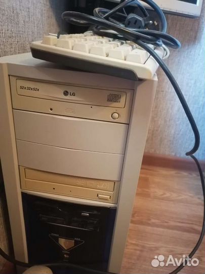 Монитор Samsung SoncMaster 710n и процессор