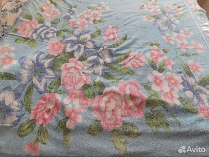 Махровое покрывало