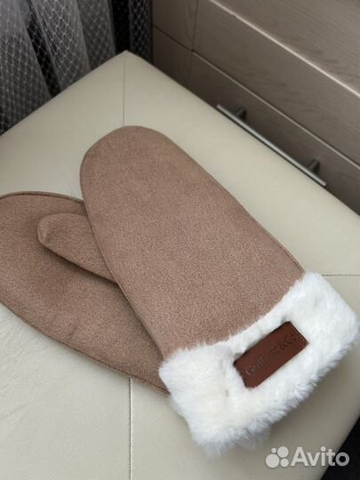 Варежки женские Gulliver новые