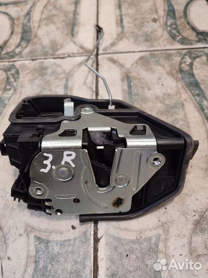 Замок двери BMW F10