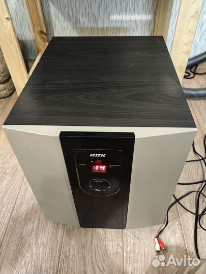 Сабвуфер BBK FSW-081R