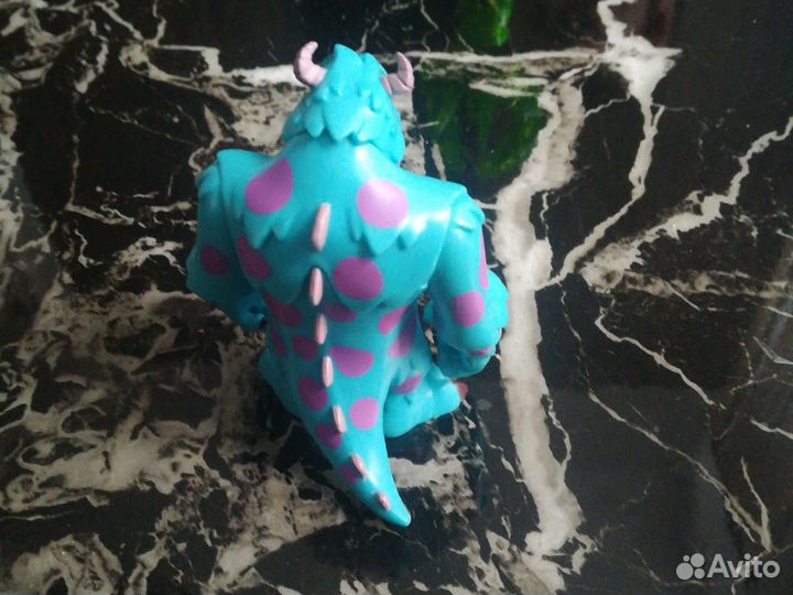 Корпорация монстров Салли