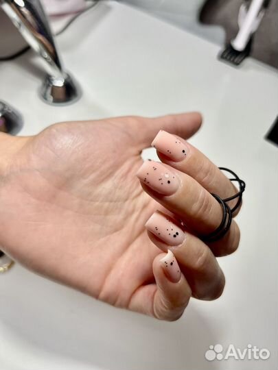 Наращивание ногтей