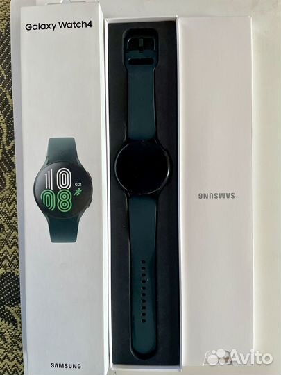 Часы Samsung Galaxy Watch 4