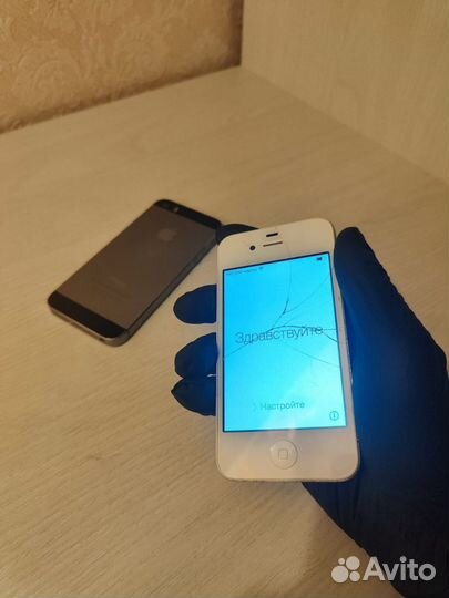 iPhone 4, 8 ГБ