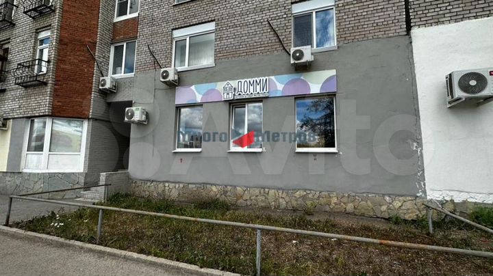 Торговая площадь, Маршала Жукова ул., 20