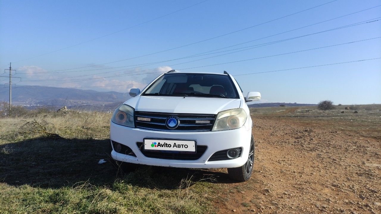 Geely MK Cross: фото владельца