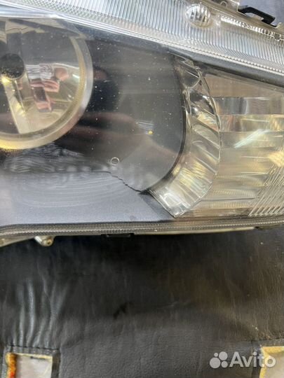 Фара правая Mitsubishi Lancer 10