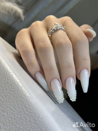 Маникюр педикюр