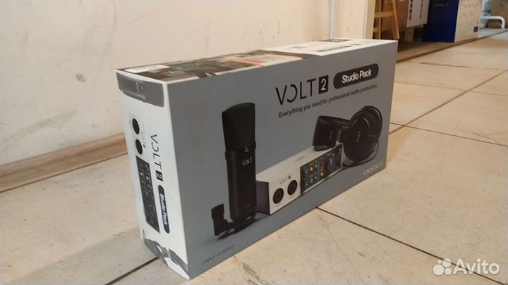 Комплект Universal Audio Volt 2 Studio Pack