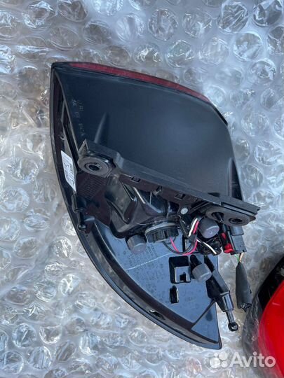 Фонари задние chrysler pacifica RU левый и правый