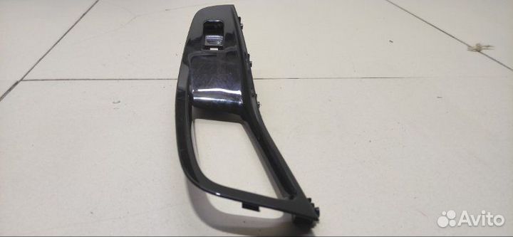 Накладка кнопки стеклоподъемника задняя правая