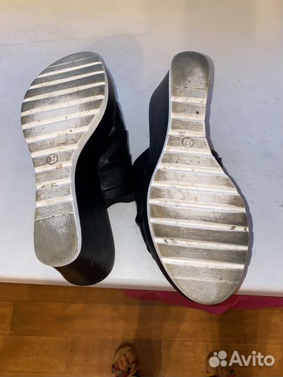 Босоножки женские