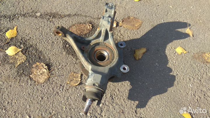 Кулак поворотный левый правый Ситроен С4