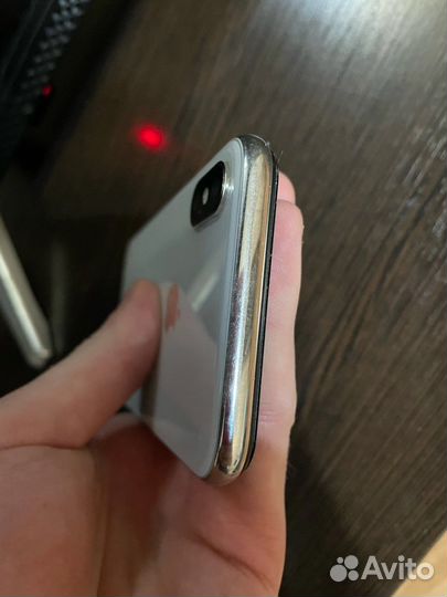 Телефон iPhone X